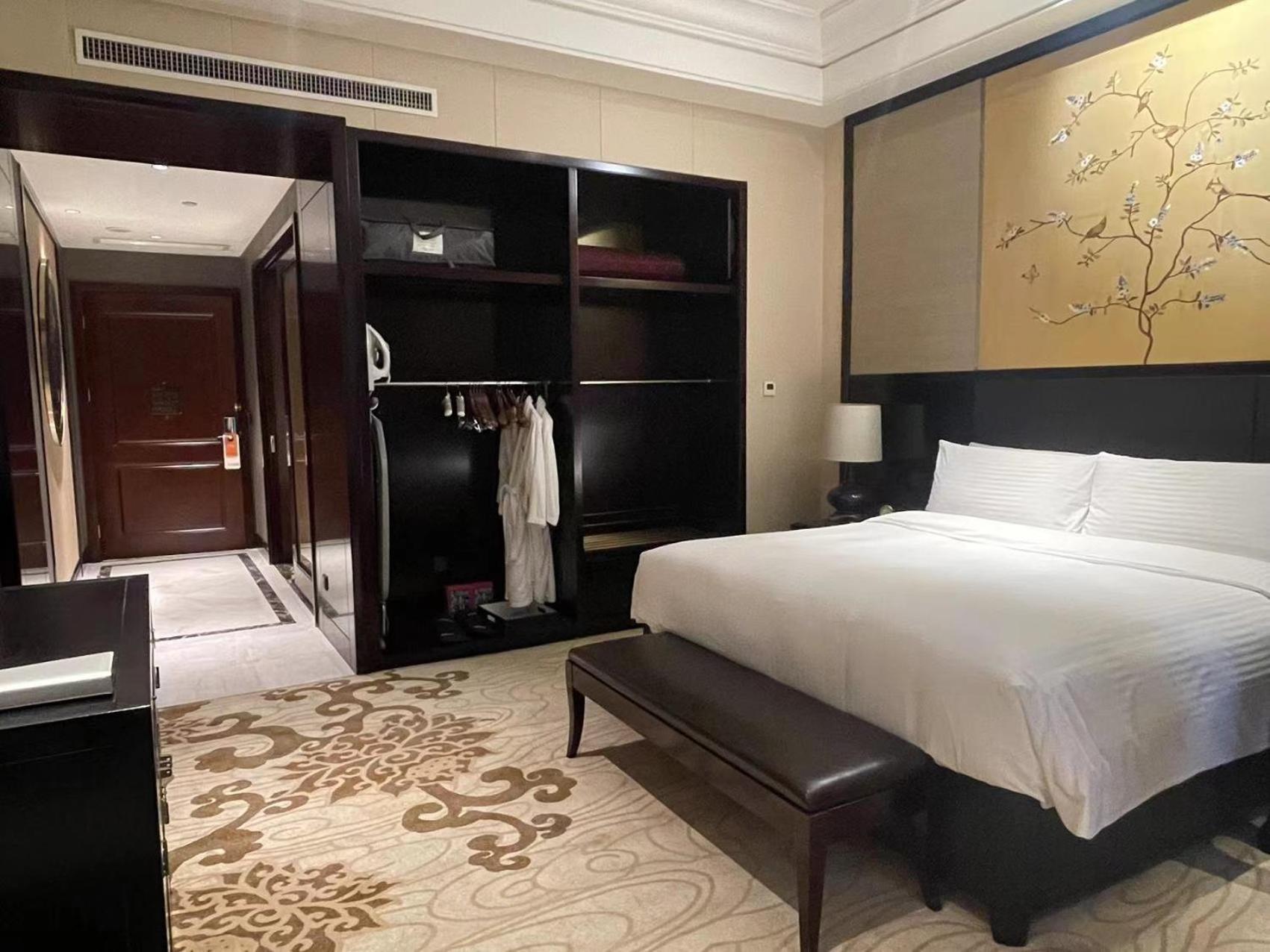 Zimmer mit Kingsize-Bett - barrierefrei - Raucher